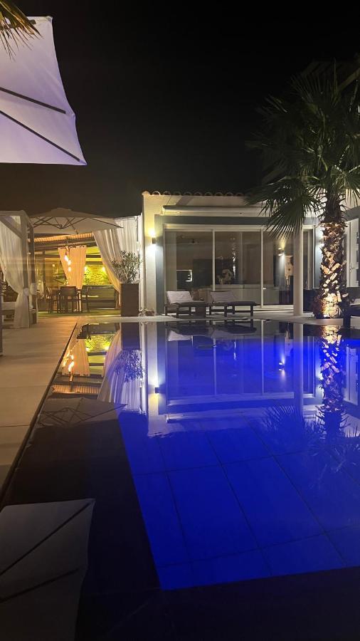 Mon Petit Bali Bed & Breakfast Maussane-les-Alpilles Exterior photo